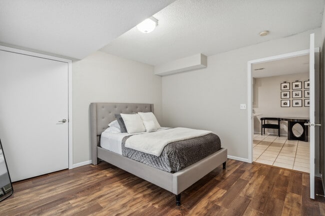 Building Photo - 189 Stephans St