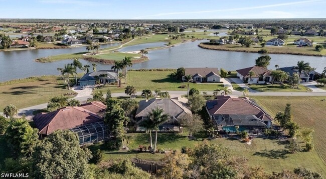 Building Photo - 18127 Royal Hammock Blvd