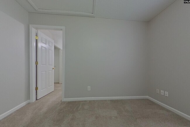 Building Photo - 945 Schofield Ln