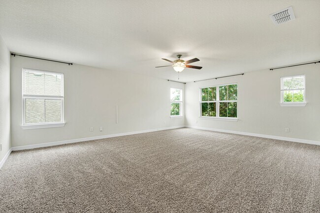 Building Photo - Spacious 5-Bedroom Beauty in Triana Neighborhood –  with Community Perks!