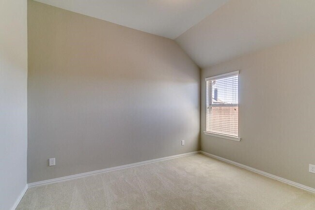 Building Photo - 6018 Grace Falls Dr