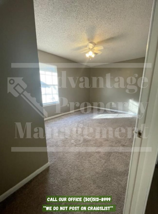 Building Photo - 9 Mdw Crk Dr