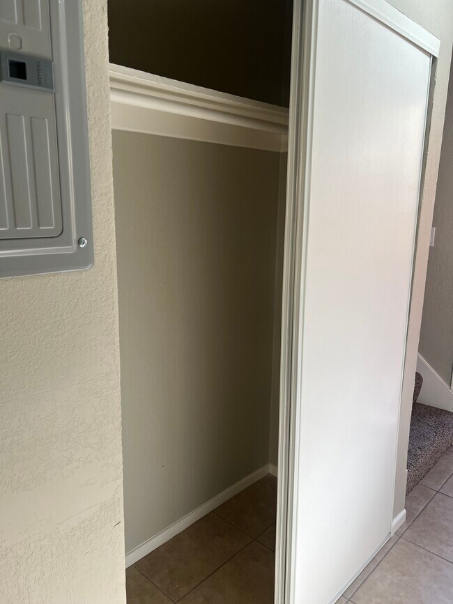 Building Photo - 2125 92nd Ave