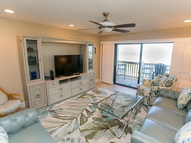 Building Photo - 6100 A1A S