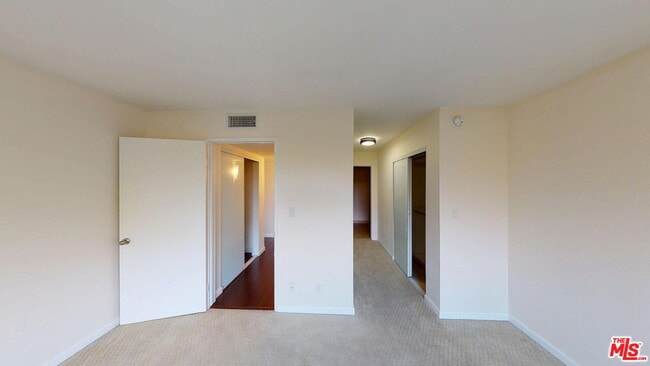 Building Photo - 4520 Natick Ave