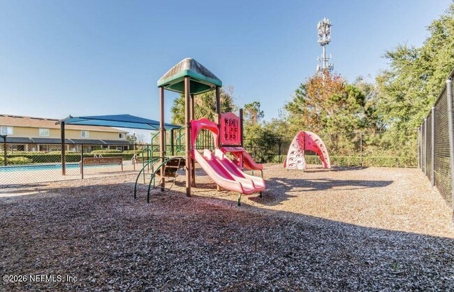 Building Photo - 2307 Sunset Bluff Dr