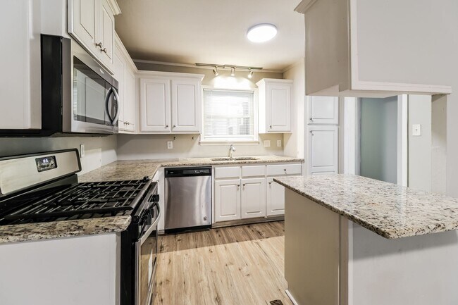 Building Photo - 62 Cliffwood Cir