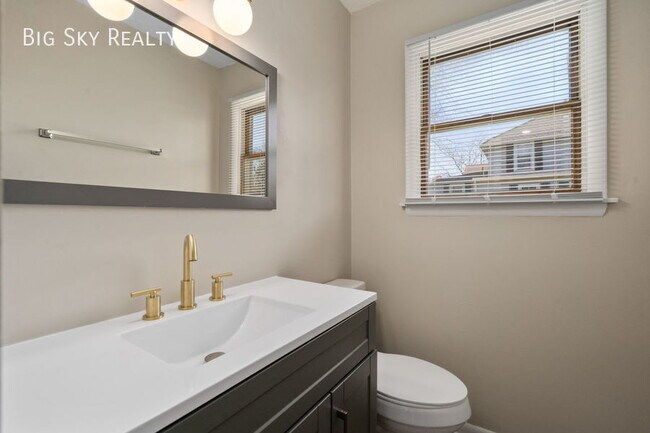 Building Photo - 110 North St