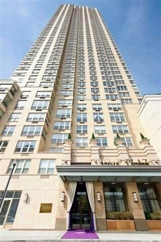Building Photo - 88 Morgan St