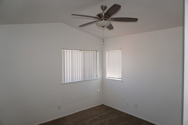 Building Photo - 25955 La Barca Rd