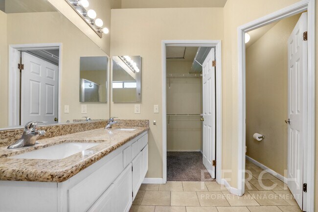 Building Photo - 1285 Granite Dr