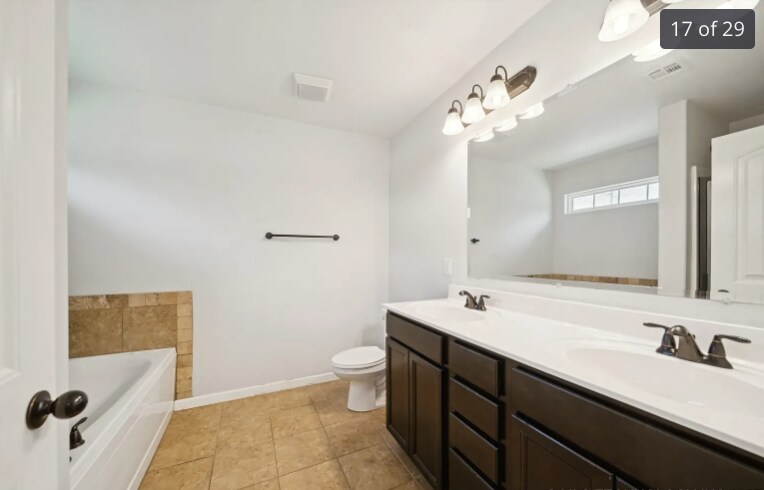 Building Photo - 9246 N 143rd East Ave