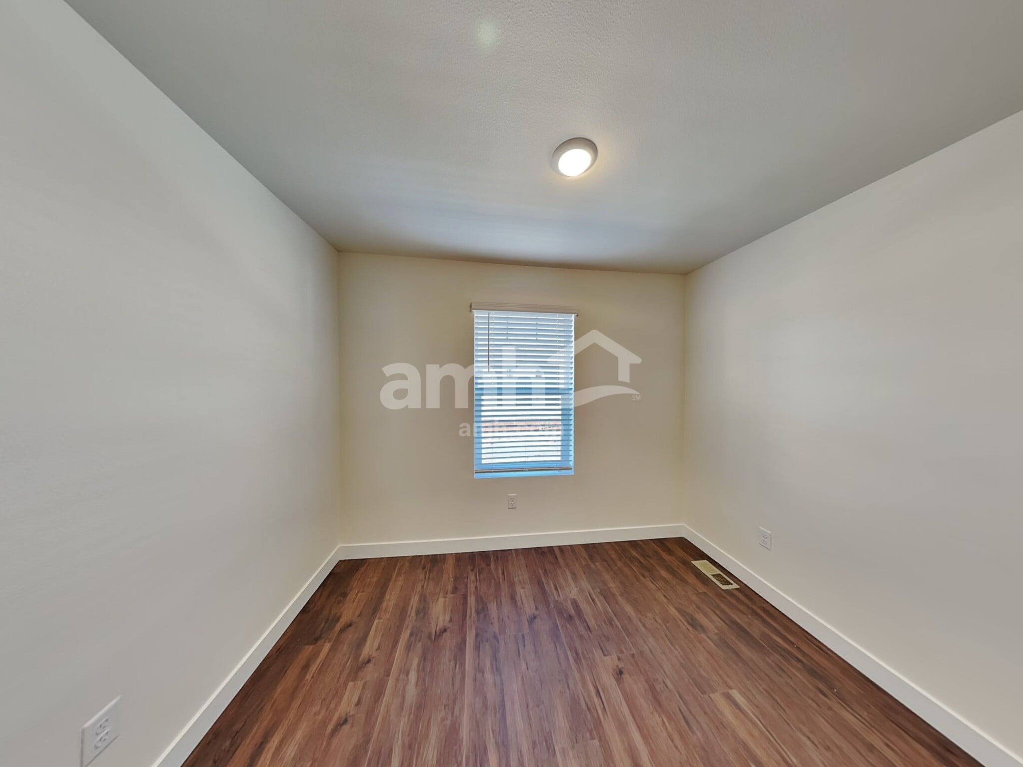 Building Photo - 9524 W Shumard St