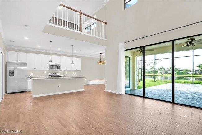 Building Photo - 11884 Boxelder Way