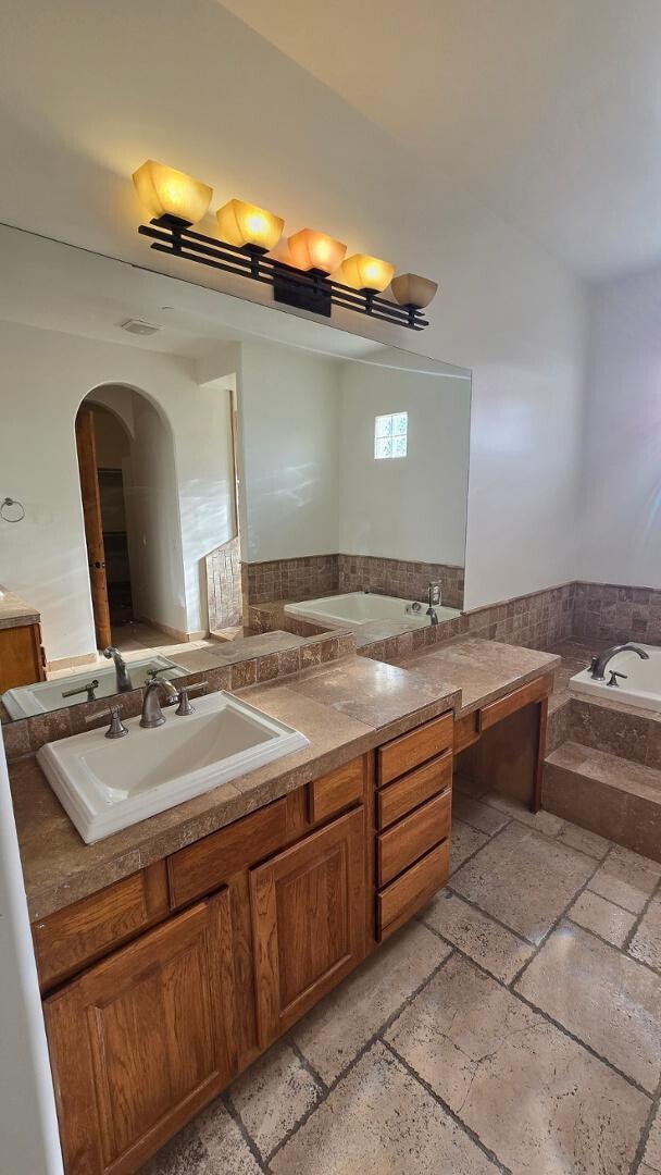 Building Photo - 4485 E Quail Brush Rd