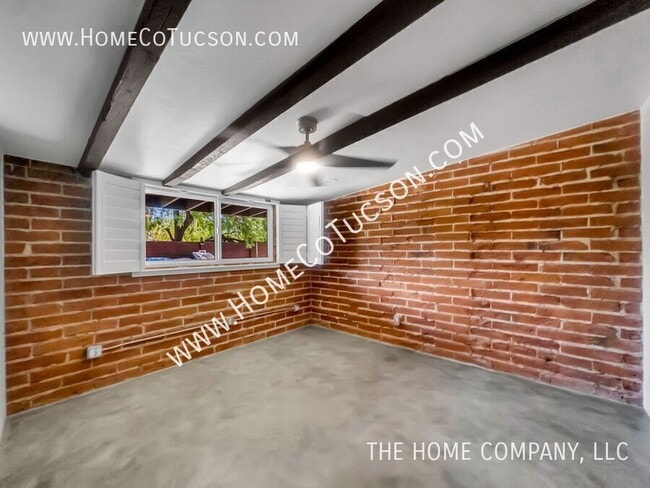 Building Photo - 4535 E Fairmount St