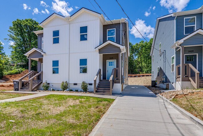Building Photo - 3425 Garden Dr