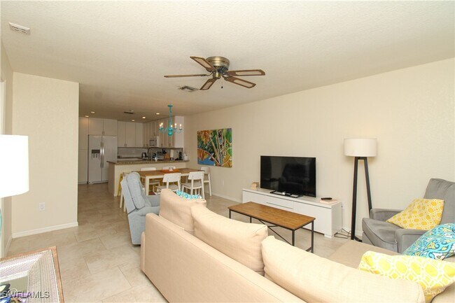 Building Photo - 60 Emerald Woods Dr