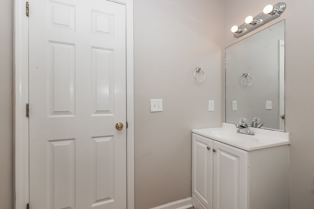 Building Photo - 705 Bell Trace Cove