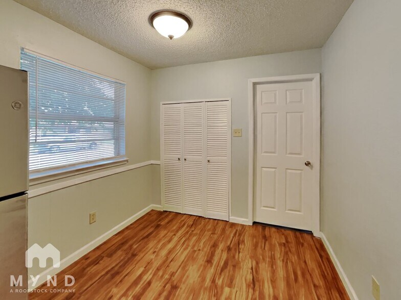 Building Photo - 7000 Shiloh Ct
