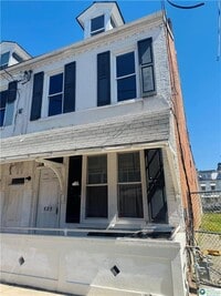 Building Photo - 523-525 N New St