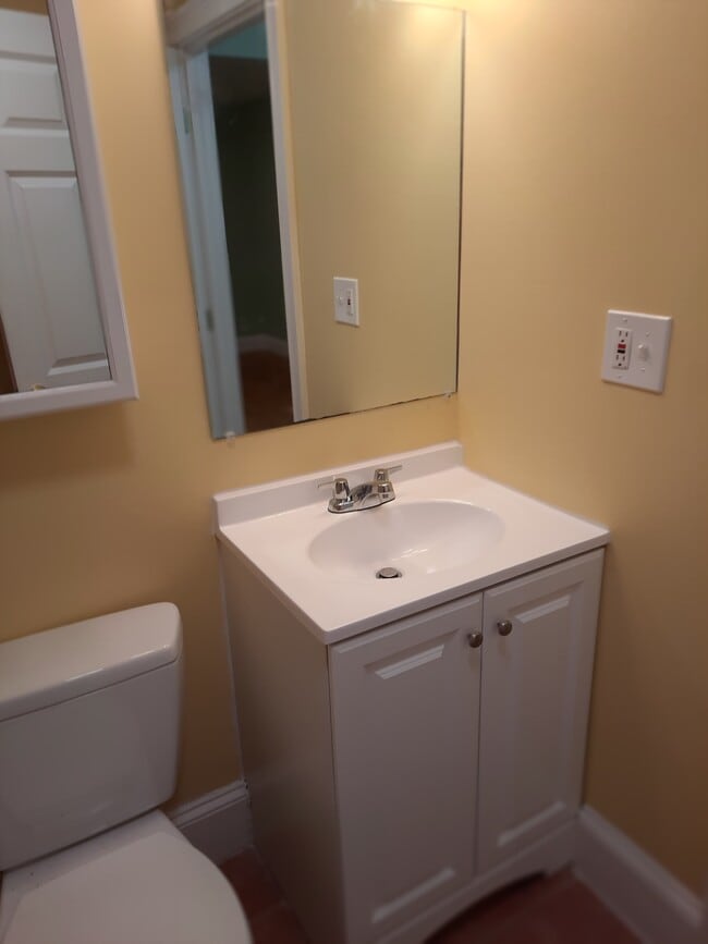 Bathroom 2 - 203 Essex St