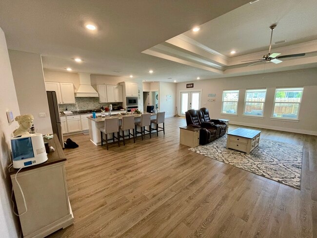 Building Photo - 3533 Sailfish Dr