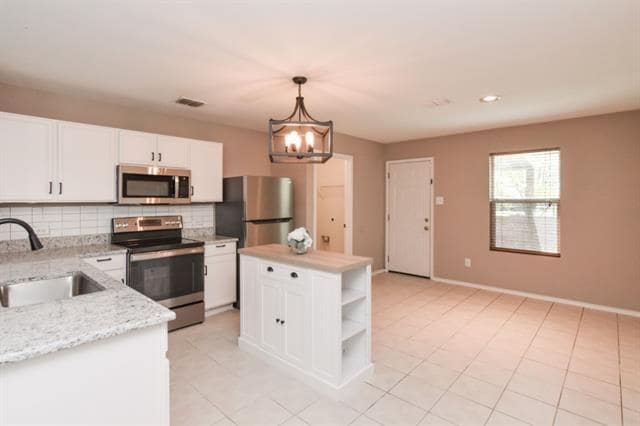 Building Photo - 1444 Sun Breeze Dr