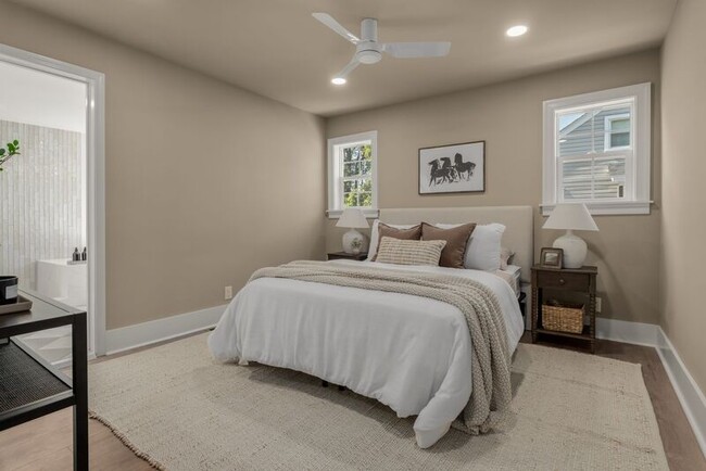 Building Photo - 1326 Ardee Ave