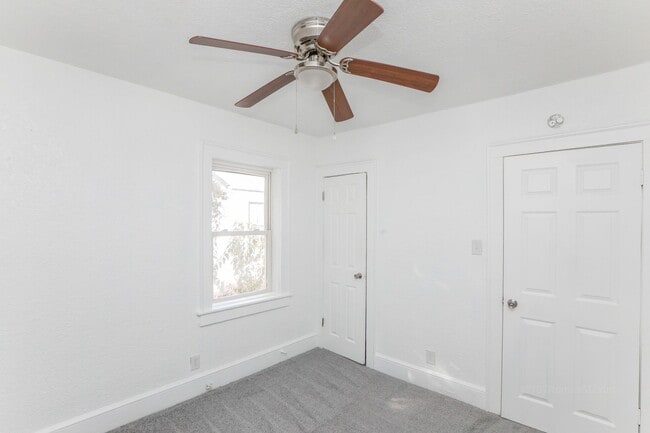 Building Photo - Beautiful Cape Cod Style home for Rent!  BONUS MILITARY / FIRST RESPONDER DISCOUNT!