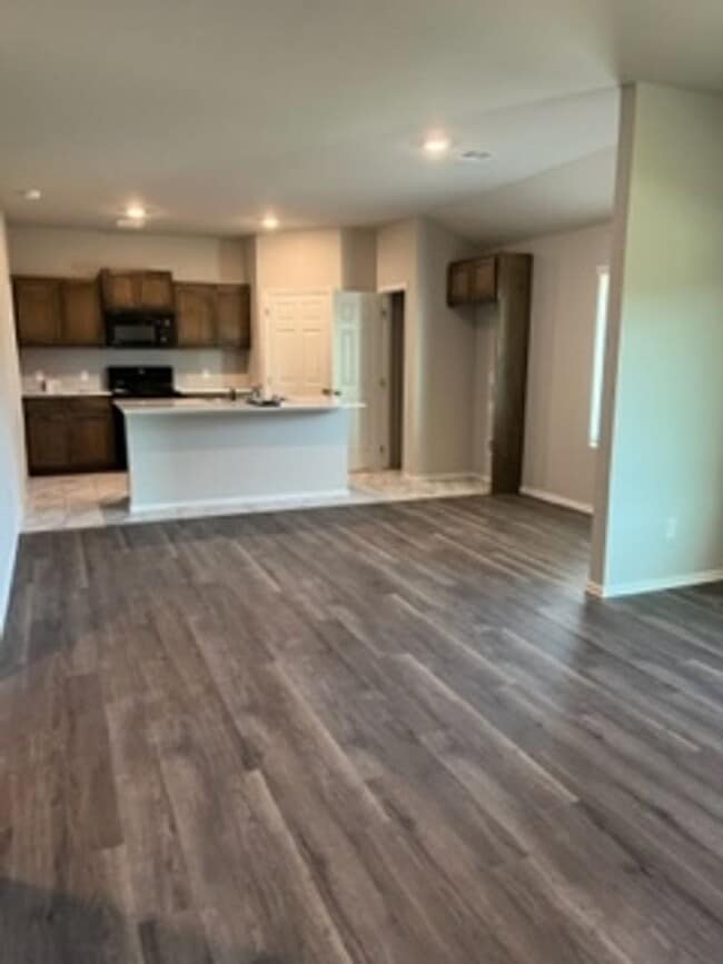 Building Photo - 1st Month Free!