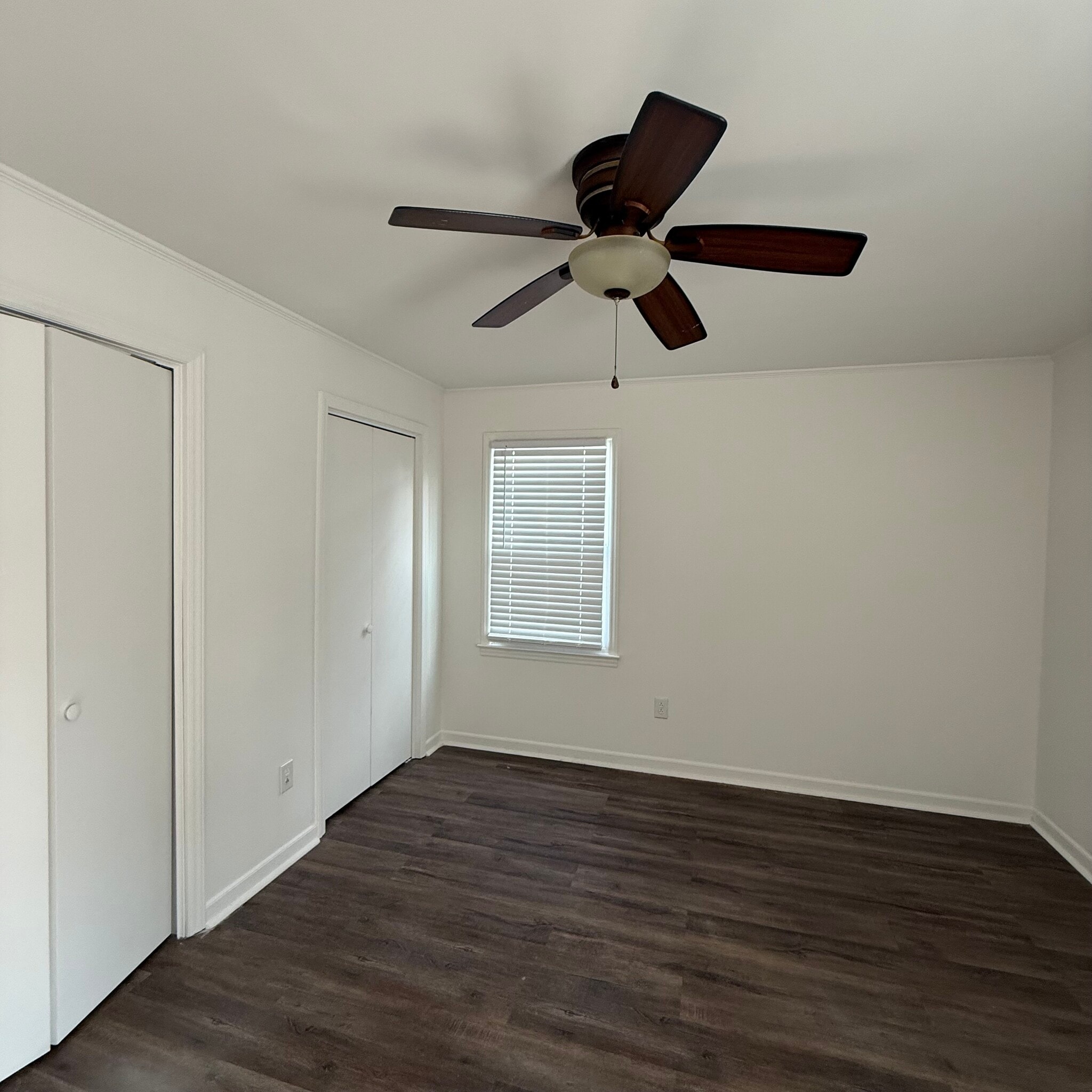 Primary bedroom - 8632 Conklin Pl