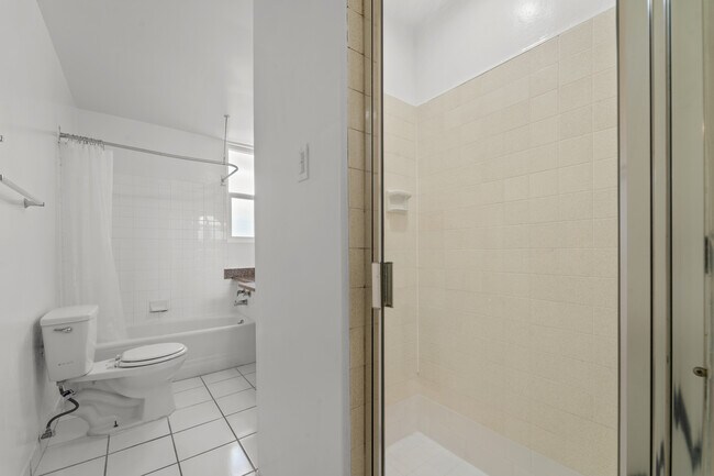 Bathroom - 691 Levering Ave