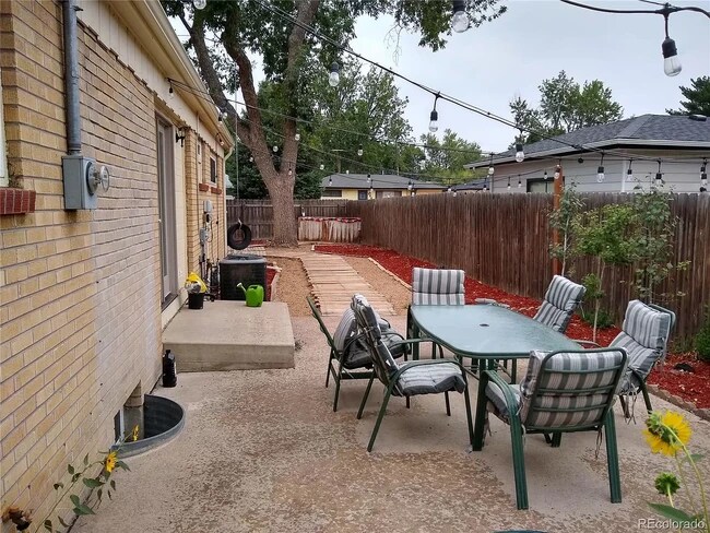 Building Photo - 1411 26th St