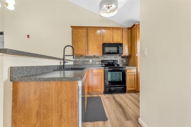 Building Photo - 6303 Spring River Dr