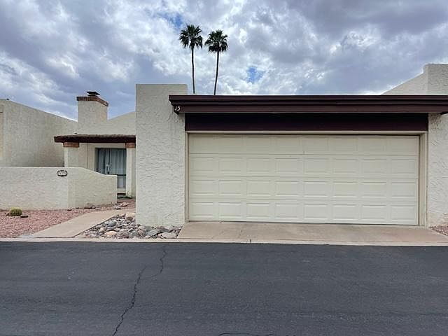 Building Photo - SINGLE FAMILY HOME.