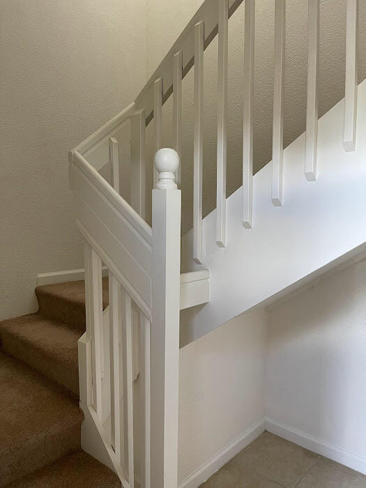 Building Photo - 211 SW Palm Dr