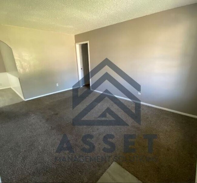 Building Photo - RENT TO OWN – Midwest City, OK