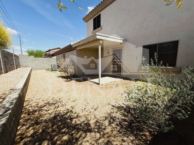 Building Photo - 15802 N Hidden Valley Ln