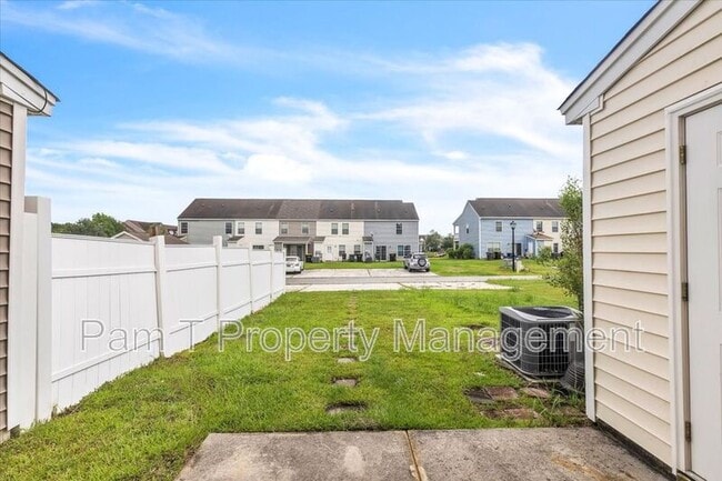 Building Photo - 37 Timber Crest Ct