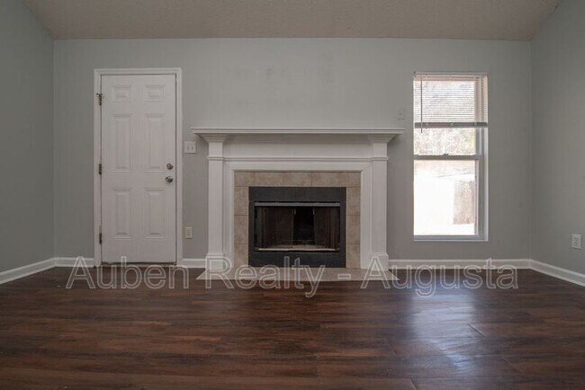 Building Photo - 3428 Monte Carlo Dr