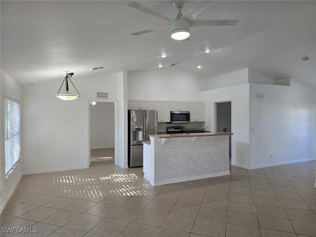 Building Photo - 4325 Garden Blvd