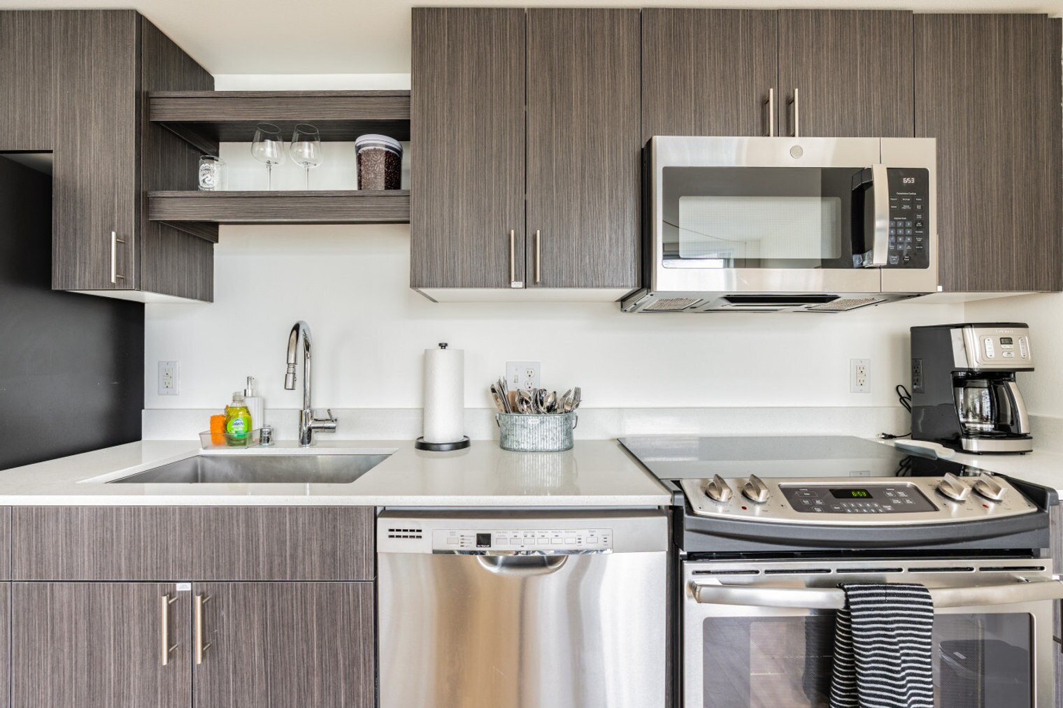 Building Photo - 2207 E Union St