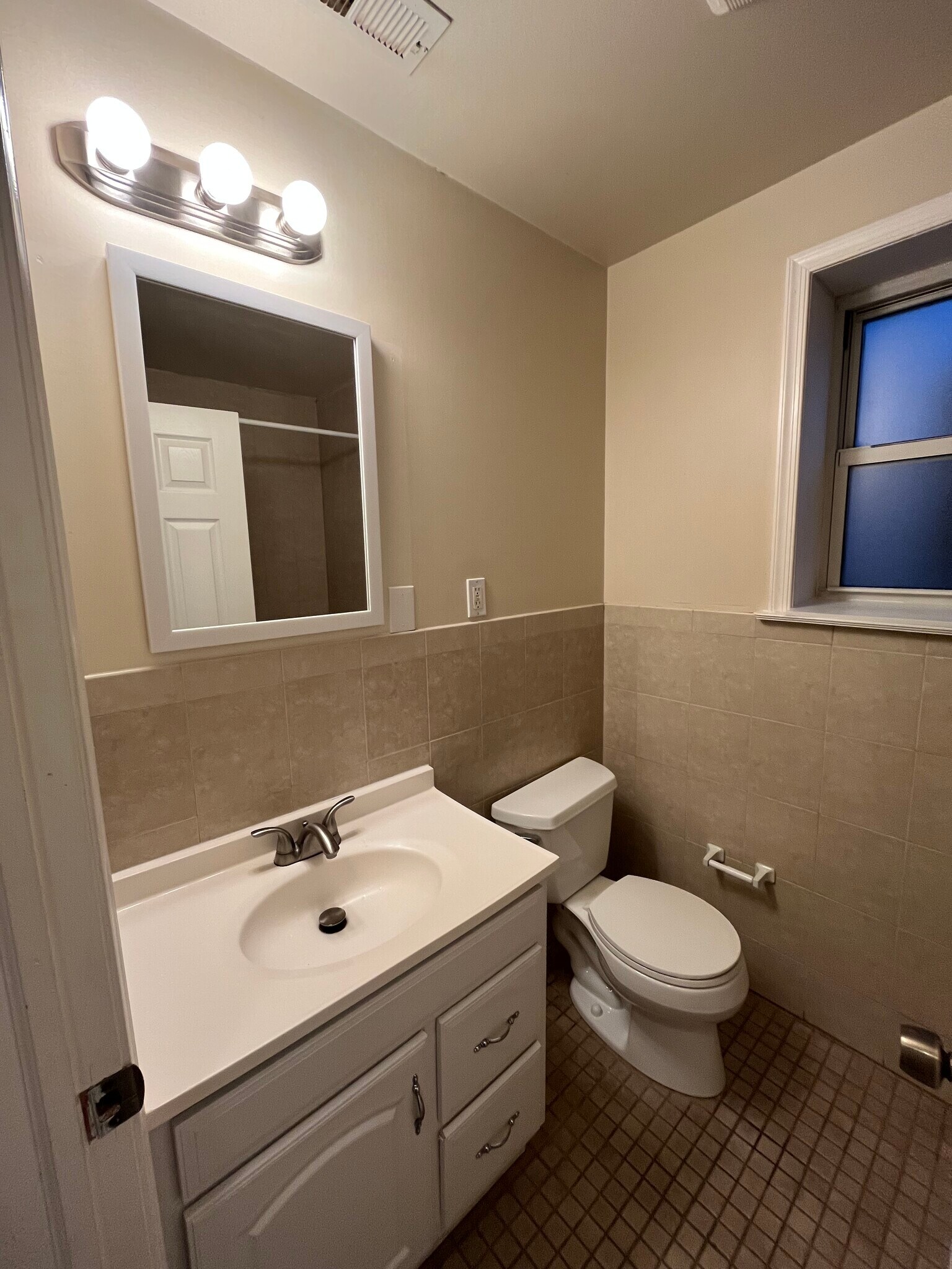 Back Bathroom - 2135 S 5th St