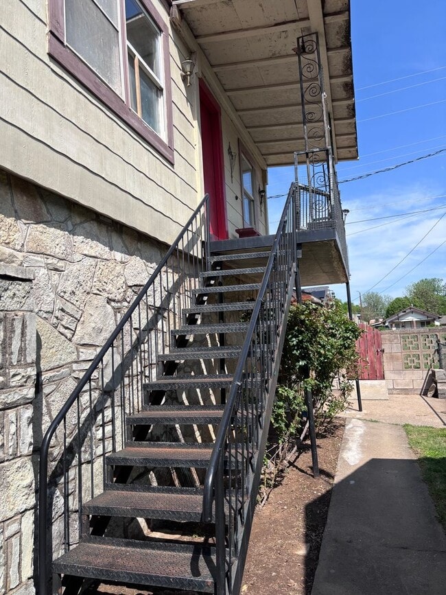Building Photo - Adorable 1 bedroom studio in El Reno!