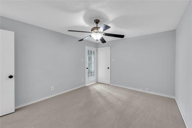 Building Photo - 3109 Lakeside Dr