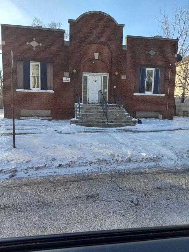 515 8th St 515 8th St Waukegan IL 60085 Apartment Finder