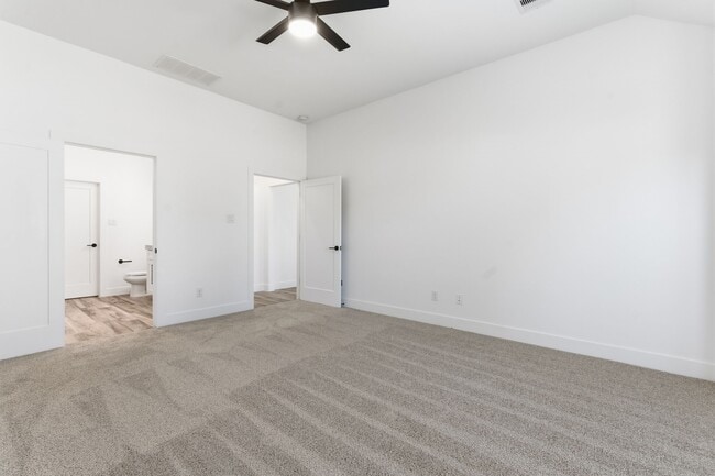 Building Photo - 5227 Sunshine Point