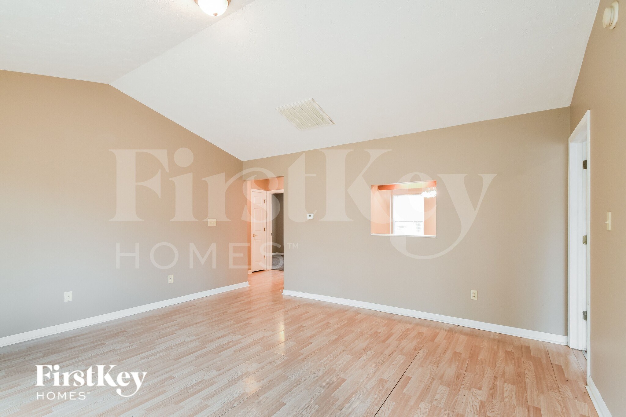 Building Photo - 3860 Planewood Dr