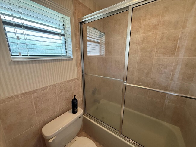 Building Photo - 22861 Ironwedge Dr